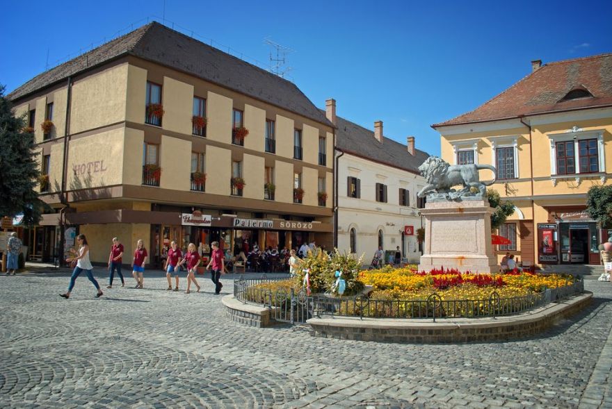 Zrínyi Square