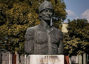 Statue of Juranics Lőrinc